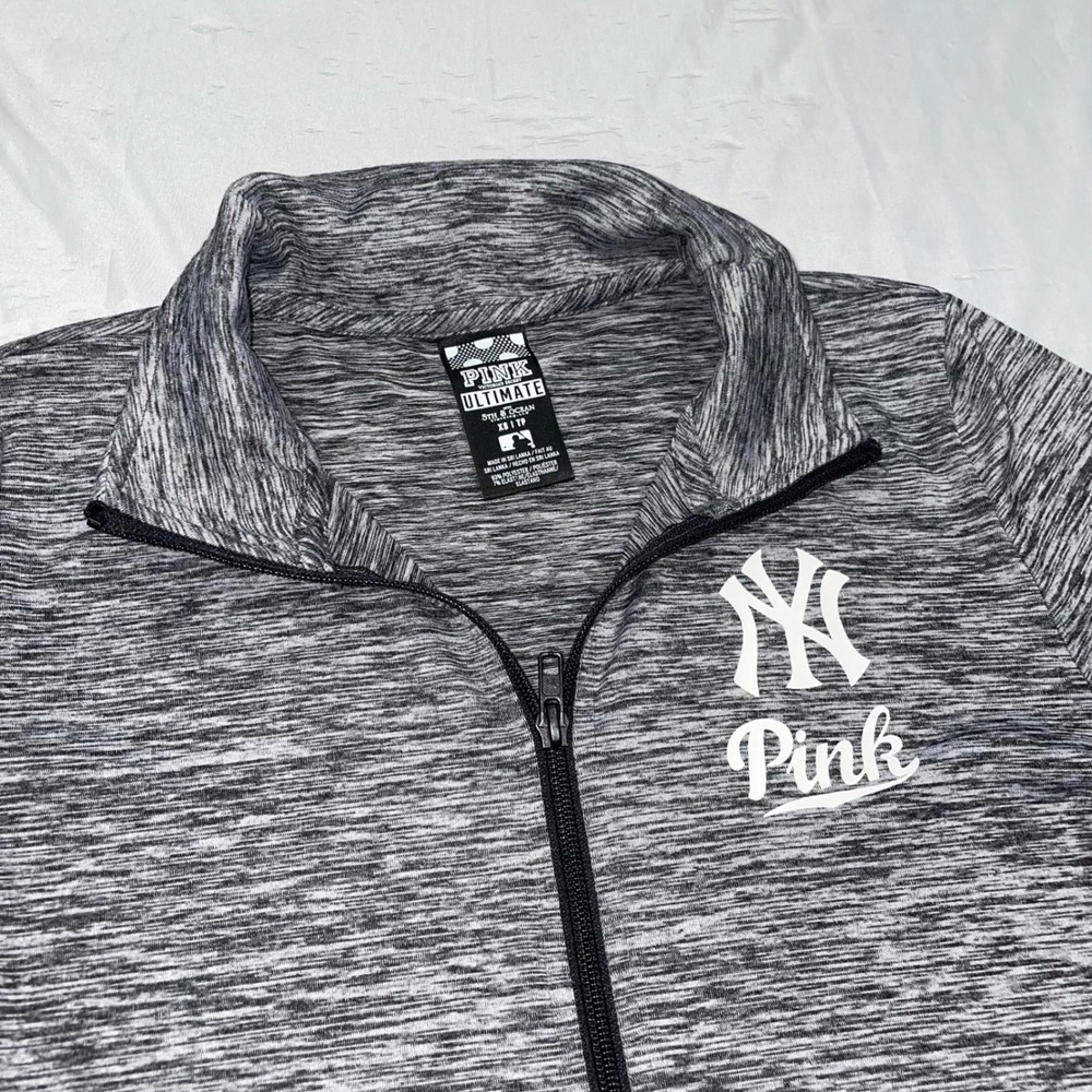 PINK Victoria's Secret New York Yankees Quarter Zip Pullover Gray XS MLB